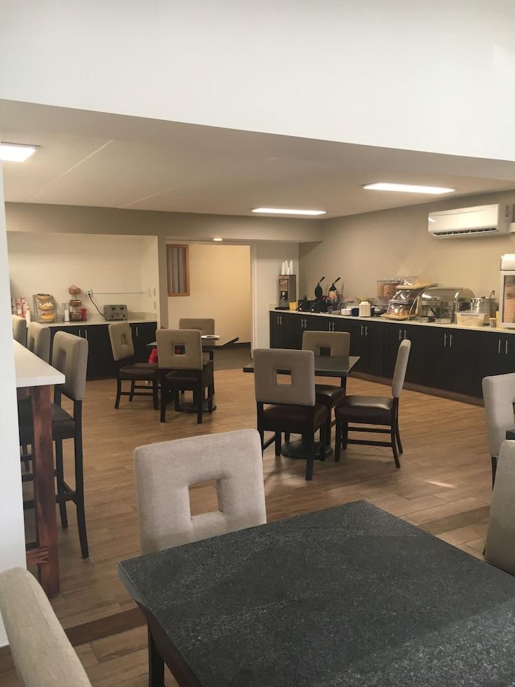 波特兰克拉克马斯克拉丽奥套房酒店 外观 照片